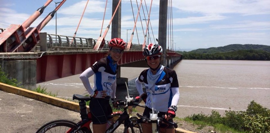 IRONGIRLS! Ana Arias y Julia Villalta obtienen podio en el 70.3 en Cozumel